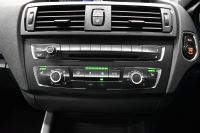 BMW 2シリーズ M235i 直6ﾀｰﾎﾞ 326馬力 ﾋｰﾀｰ付黒革 ﾀｯﾁﾊﾟｯﾄﾞ式iﾄﾞﾗｲﾌﾞHDDﾅﾋﾞ  ﾘﾔPDC Bｶﾒﾗ  ｱﾀﾞﾌﾟﾃｨﾌﾞMｻｽ 大型ﾌﾞﾚｰｷｼｽﾃﾑ 18AW 車線逸脱&歩行者警告 衝突軽減ﾌﾞﾚｰｷ 1ｵｰﾅｰ 2年保証