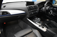 BMW 2シリーズ M235i 直6ﾀｰﾎﾞ 326馬力 ﾋｰﾀｰ付黒革 ﾀｯﾁﾊﾟｯﾄﾞ式iﾄﾞﾗｲﾌﾞHDDﾅﾋﾞ  ﾘﾔPDC Bｶﾒﾗ  ｱﾀﾞﾌﾟﾃｨﾌﾞMｻｽ 大型ﾌﾞﾚｰｷｼｽﾃﾑ 18AW 車線逸脱&歩行者警告 衝突軽減ﾌﾞﾚｰｷ 1ｵｰﾅｰ 2年保証