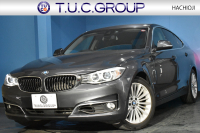 BMW 3シリーズ 320i ｸﾞﾗﾝﾂｰﾘｽﾓ ﾗｸﾞｼﾞｭｱﾘｰ  追従ACC ﾋｰﾀｰ付黒革 車線逸脱&歩行者警告 衝突軽減B 電動Rｹﾞｰﾄ 電格Rｽﾎﾟｲﾗｰ ﾀｯﾁﾊﾟｯﾄﾞﾅﾋﾞ Bｶﾒﾗ ﾘｱPDC iｽﾄｯﾌﾟ 2年保証