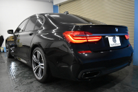 BMW 7シリーズ 750i Mｽﾎﾟｰﾂ ｱﾝﾋﾞｴﾝﾄｴｱP V8 ｻﾝR Fﾏｯｻｰｼﾞ&ﾍﾞﾝﾁﾚｰｼｮﾝ 全席ﾋｰﾀｰ付黒革 ﾚｰｻﾞｰLEDﾍｯﾄﾞﾗｲﾄ ACC HUD ﾊｰﾏﾝｶｰﾄﾞﾝ ｼﾞｪｽﾁｬｰｺﾝﾄﾛｰﾙ ﾀｯﾁﾊﾟﾈﾙ対応HDDﾅﾋﾞ3Dﾋﾞｭｰ Bｶﾒﾗ 車線変更&逸脱&歩行者警告 液晶ﾒｰﾀｰ 液晶ｷｰ 2年保証