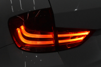 BMW X1 Xﾄﾞﾗｲﾌﾞ 20i Mｽﾎﾟｰﾂ LCI後期 4WD 8速AT 電子ｼﾌﾄ Bｶﾒﾗ 前後PDC ECOPROﾓｰﾄﾞ ｱｲﾄﾞﾘﾝｸﾞｽﾄｯﾌﾟｽﾏｰﾄｷｰ 18AW 専用ｴｱﾛ ｱﾙｶﾝﾀｰﾗｽﾎﾟｰﾂｼｰﾄ  ｼﾙﾊﾞｰｲﾝﾃﾘｱiﾄﾞﾗｲﾌﾞHDDﾅﾋﾞ ﾘﾝｸﾞ付ｷｾﾉﾝﾍｯﾄﾞﾗｲﾄ ﾀﾞｳﾝﾋﾙｱｼｽﾄ ETC 2年保証