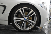 BMW 4シリーズ 435i ｶﾌﾞﾘｵﾚMｽﾎﾟｰﾂ ｱﾄﾞﾊﾞﾝｽﾄﾞｱｸﾃｨﾌﾞｾｰﾌﾃｨｰP 追従ACC HUD 直6ﾀｰﾎﾞ 電動ﾒﾀﾙﾙｰﾌ ﾋｰﾀｰ付赤革 LEDﾍｯﾄﾞﾗｲﾄ 車線逸脱&歩行者警告 衝突軽減B ﾀｯﾁﾊﾟｯﾄﾞiﾄﾞﾗｲﾌﾞHDDﾅﾋﾞ ﾌﾙｾｸﾞﾅﾋﾞBｶﾒﾗ前後PDC ｽﾏｰﾄｷｰ 2年保証