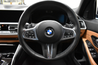 BMW 3シリーズ 320i Mｽﾎﾟｰﾂ G20型 ﾊｲﾗｲﾝ&ｺﾝﾌｫｰﾄP ﾋｰﾀｰ付茶革 ﾀｯﾁﾊﾟﾈﾙﾅﾋﾞ ｱｯﾌﾟﾙｶｰﾌﾟﾚｲ  追従ACC LEDﾍｯﾄﾞﾗｲﾄ 電動ﾄﾗﾝｸ 側面衝突&車線変更&逸脱&歩行者警告 液晶ﾒｰﾀｰ 後退ｱｼｽﾄ Pｱｼｽﾄ ｱｸﾃｨﾌﾞPDC緊急ﾌﾞﾚｰｷ  18AW 2年保証