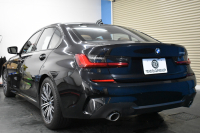 BMW 3シリーズ 320i Mｽﾎﾟｰﾂ G20型 ﾊｲﾗｲﾝ&ｺﾝﾌｫｰﾄP ﾋｰﾀｰ付茶革 ﾀｯﾁﾊﾟﾈﾙﾅﾋﾞ ｱｯﾌﾟﾙｶｰﾌﾟﾚｲ  追従ACC LEDﾍｯﾄﾞﾗｲﾄ 電動ﾄﾗﾝｸ 側面衝突&車線変更&逸脱&歩行者警告 液晶ﾒｰﾀｰ 後退ｱｼｽﾄ Pｱｼｽﾄ ｱｸﾃｨﾌﾞPDC緊急ﾌﾞﾚｰｷ  18AW 2年保証