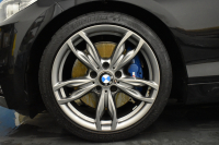 BMW 2シリーズ M235i 直6ﾀｰﾎﾞ 326馬力 ﾋｰﾀｰ付赤革 ﾀｯﾁﾊﾟｯﾄﾞ式iﾄﾞﾗｲﾌﾞHDDﾅﾋﾞ Bｶﾒﾗ ﾘｱPDC  ｱﾀﾞﾌﾟﾃｨﾌﾞMｻｽﾍﾟﾝｼｮﾝ 大型ﾌﾞﾚｰｷｼｽﾃﾑ 18AW 車線逸脱&歩行者警告 衝突軽減ﾌﾞﾚｰｷ 2年保証