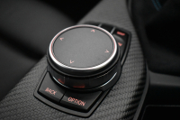 BMW Mシリーズ M2 6速MT LCI後期 ﾋｰﾀｰ付黒革 ｱﾀﾞﾌﾟﾃｨﾌﾞﾍｷｻｺﾞﾅﾙLEDﾍｯﾄﾞﾗｲﾄ&ﾃｰﾙ ﾀｯﾁﾊﾟﾈﾙHDDﾅﾋﾞBｶﾒﾗ 19AW 車線逸脱&歩行者警告 衝突軽減ﾌﾞﾚｰｷ ｶｰﾎﾞﾝｲﾝﾃﾘｱ ｽﾏｰﾄｷｰ 2年保証