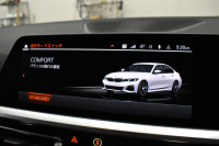 BMW 3シリーズ 320i Mｽﾎﾟｰﾂ G20型 ｺﾝﾌｫｰﾄP ﾋｰﾀｰ付黒革 ｵﾌﾟｼｮﾝ19AW ﾀｯﾁﾊﾟﾈﾙﾅﾋﾞBｶﾒﾗ ｱｯﾌﾟﾙｶｰﾌﾟﾚｲ  追従ACC LEDﾍｯﾄﾞﾗｲﾄ 電動ﾄﾗﾝｸ 側面衝突&車線変更&逸脱&歩行者警告 液晶ﾒｰﾀｰ 後退ｱｼｽﾄ Pｱｼｽﾄ ｱｸﾃｨﾌﾞPDC緊急ﾌﾞﾚｰｷ  2年保証