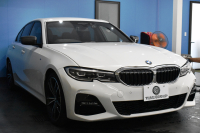 BMW 3シリーズ 320i Mｽﾎﾟｰﾂ G20型 ｺﾝﾌｫｰﾄP ﾋｰﾀｰ付黒革 ｵﾌﾟｼｮﾝ19AW ﾀｯﾁﾊﾟﾈﾙﾅﾋﾞBｶﾒﾗ ｱｯﾌﾟﾙｶｰﾌﾟﾚｲ  追従ACC LEDﾍｯﾄﾞﾗｲﾄ 電動ﾄﾗﾝｸ 側面衝突&車線変更&逸脱&歩行者警告 液晶ﾒｰﾀｰ 後退ｱｼｽﾄ Pｱｼｽﾄ ｱｸﾃｨﾌﾞPDC緊急ﾌﾞﾚｰｷ  2年保証