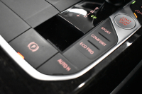 BMW 3シリーズ 320i Mｽﾎﾟｰﾂ G20型 ｺﾝﾌｫｰﾄP ﾋｰﾀｰ付黒革 ｵﾌﾟｼｮﾝ19AW ﾀｯﾁﾊﾟﾈﾙﾅﾋﾞBｶﾒﾗ ｱｯﾌﾟﾙｶｰﾌﾟﾚｲ  追従ACC LEDﾍｯﾄﾞﾗｲﾄ 電動ﾄﾗﾝｸ 側面衝突&車線変更&逸脱&歩行者警告 液晶ﾒｰﾀｰ 後退ｱｼｽﾄ Pｱｼｽﾄ ｱｸﾃｨﾌﾞPDC緊急ﾌﾞﾚｰｷ  2年保証