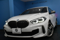 BMW 1シリーズ M135i xDrive ﾌﾙﾀｲﾑ4WD ﾃﾞﾋﾞｭｰP ｺﾝﾌｫｰﾄP ﾅﾋﾞｹﾞｰｼｮﾝP 可変ｻｽﾍﾟﾝｼｮﾝ Mｽﾎﾟｰﾂﾌﾞﾚｰｷ ACC Pｱｼｽﾄ BMWﾗｲﾌﾞｺｯｸﾋﾟｯﾄ ﾋｰﾀｰ付ｱﾙｶﾝﾀｰﾗｺﾝﾋﾞｽﾎﾟｰﾂｼｰﾄ ﾀｯﾁﾊﾟﾈﾙﾅﾋﾞ ｱｯﾌﾟﾙｶｰﾌﾟﾚｲ ﾍｷｻｺﾞﾅﾙLEDﾍｯﾄﾞﾗｲﾄ  2年保証
