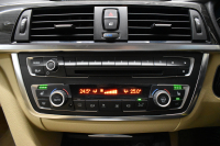 BMW 3シリーズ 320i ｸﾞﾗﾝﾂｰﾘｽﾓ ﾗｸﾞｼﾞｭｱﾘｰ  追従ACC ﾋｰﾀｰ付ﾍﾞｰｼﾞｭ革 車線逸脱&歩行者警告 衝突軽減B 電動Rｹﾞｰﾄ 電格Rｽﾎﾟｲﾗｰ ﾀｯﾁﾊﾟｯﾄﾞHDDﾅﾋﾞ Bｶﾒﾗ ﾘｱPDC ﾘﾝｸﾞ付ｷｾﾉﾝ ｽﾏｰﾄｷｰ iｽﾄｯﾌﾟ 2年保証