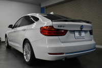 BMW 3シリーズ 320i ｸﾞﾗﾝﾂｰﾘｽﾓ ﾗｸﾞｼﾞｭｱﾘｰ  追従ACC ﾋｰﾀｰ付ﾍﾞｰｼﾞｭ革 車線逸脱&歩行者警告 衝突軽減B 電動Rｹﾞｰﾄ 電格Rｽﾎﾟｲﾗｰ ﾀｯﾁﾊﾟｯﾄﾞHDDﾅﾋﾞ Bｶﾒﾗ ﾘｱPDC ﾘﾝｸﾞ付ｷｾﾉﾝ ｽﾏｰﾄｷｰ iｽﾄｯﾌﾟ 2年保証