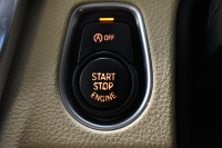 BMW 3シリーズ 320i ｸﾞﾗﾝﾂｰﾘｽﾓ ﾗｸﾞｼﾞｭｱﾘｰ  追従ACC ﾋｰﾀｰ付ﾍﾞｰｼﾞｭ革 車線逸脱&歩行者警告 衝突軽減B 電動Rｹﾞｰﾄ 電格Rｽﾎﾟｲﾗｰ ﾀｯﾁﾊﾟｯﾄﾞHDDﾅﾋﾞ Bｶﾒﾗ ﾘｱPDC ﾘﾝｸﾞ付ｷｾﾉﾝ ｽﾏｰﾄｷｰ iｽﾄｯﾌﾟ 2年保証