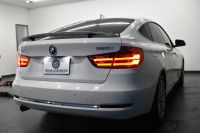 BMW 3シリーズ 320i ｸﾞﾗﾝﾂｰﾘｽﾓ ﾗｸﾞｼﾞｭｱﾘｰ  追従ACC ﾋｰﾀｰ付ﾍﾞｰｼﾞｭ革 車線逸脱&歩行者警告 衝突軽減B 電動Rｹﾞｰﾄ 電格Rｽﾎﾟｲﾗｰ ﾀｯﾁﾊﾟｯﾄﾞHDDﾅﾋﾞ Bｶﾒﾗ ﾘｱPDC ﾘﾝｸﾞ付ｷｾﾉﾝ ｽﾏｰﾄｷｰ iｽﾄｯﾌﾟ 2年保証