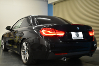 BMW 4シリーズ 440i ｶﾌﾞﾘｵﾚ Mｽﾎﾟｰﾂ LCI後期 ﾍｷｻｺﾞﾅﾙLEDﾍｯﾄﾞﾗｲﾄ 追従ACC HUD TOPﾋﾞｭｰ Pｱｼｽﾄ 直6ﾀｰﾎﾞ ﾋｰﾀｰ付黒革 液晶ﾒｰﾀｰ harman/kardon 車線変更&逸脱&歩行者&衝突警告 衝突軽減B 19AW ﾀｯﾁﾊﾟﾈﾙﾅﾋﾞBｶﾒﾗ 2年保証