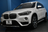 BMW X1 Xdrive18dｱｰﾊﾞﾆｽﾀ 西日本限定車  4WD ﾊｲﾗｲﾝ&ｺﾝﾌｫｰﾄP ｱﾄﾞﾊﾞﾝｽﾄﾞｱｸﾃｨﾌﾞｾｰﾌﾃｨP 追従ACC 変更後ﾀｯﾁﾊﾊﾟﾈﾙiﾄﾞﾗｲﾌﾞﾅﾋﾞBｶﾒﾗ Pｱｼｽﾄ 前後PDC  HUD ﾋｰﾀｰ付電動茶革 LEDﾍｯﾄﾞﾗｲﾄ 衝突軽減B 車線逸脱&歩行者警告 電動ﾄﾗﾝｸ  ｽﾏｰﾄｷｰ  2年保証