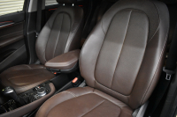 BMW X1 Xdrive18dｱｰﾊﾞﾆｽﾀ 西日本限定車  4WD ﾊｲﾗｲﾝ&ｺﾝﾌｫｰﾄP ｱﾄﾞﾊﾞﾝｽﾄﾞｱｸﾃｨﾌﾞｾｰﾌﾃｨP 追従ACC 変更後ﾀｯﾁﾊﾊﾟﾈﾙiﾄﾞﾗｲﾌﾞﾅﾋﾞBｶﾒﾗ Pｱｼｽﾄ 前後PDC  HUD ﾋｰﾀｰ付電動茶革 LEDﾍｯﾄﾞﾗｲﾄ 衝突軽減B 車線逸脱&歩行者警告 電動ﾄﾗﾝｸ  ｽﾏｰﾄｷｰ  2年保証