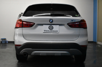 BMW X1 Xdrive18dｱｰﾊﾞﾆｽﾀ 西日本限定車  4WD ﾊｲﾗｲﾝ&ｺﾝﾌｫｰﾄP ｱﾄﾞﾊﾞﾝｽﾄﾞｱｸﾃｨﾌﾞｾｰﾌﾃｨP 追従ACC 変更後ﾀｯﾁﾊﾊﾟﾈﾙiﾄﾞﾗｲﾌﾞﾅﾋﾞBｶﾒﾗ Pｱｼｽﾄ 前後PDC  HUD ﾋｰﾀｰ付電動茶革 LEDﾍｯﾄﾞﾗｲﾄ 衝突軽減B 車線逸脱&歩行者警告 電動ﾄﾗﾝｸ  ｽﾏｰﾄｷｰ  2年保証