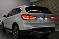 BMW X1 Xdrive18dｱｰﾊﾞﾆｽﾀ 西日本限定車  4WD ﾊｲﾗｲﾝ&ｺﾝﾌｫｰﾄP ｱﾄﾞﾊﾞﾝｽﾄﾞｱｸﾃｨﾌﾞｾｰﾌﾃｨP 追従ACC 変更後ﾀｯﾁﾊﾊﾟﾈﾙiﾄﾞﾗｲﾌﾞﾅﾋﾞBｶﾒﾗ Pｱｼｽﾄ 前後PDC  HUD ﾋｰﾀｰ付電動茶革 LEDﾍｯﾄﾞﾗｲﾄ 衝突軽減B 車線逸脱&歩行者警告 電動ﾄﾗﾝｸ  ｽﾏｰﾄｷｰ  2年保証