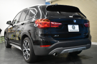 BMW X1 Xdrive18d Xﾗｲﾝ 4WD ﾊｲﾗｲﾝ&ｺﾝﾌｫｰﾄP ｱﾄﾞﾊﾞﾝｽﾄﾞｱｸﾃｨﾌﾞｾｰﾌﾃｨP 中期型 追従ACC HUD ﾋｰﾀｰ付電動ﾓｶ革 ﾀｯﾁﾊﾟﾈﾙiﾄﾞﾗｲﾌﾞﾅﾋﾞBｶﾒﾗ Pｱｼｽﾄ 前後PDC LEDﾍｯﾄﾞﾗｲﾄ 衝突軽減B 車線逸脱&歩行者警告 電動ﾄﾗﾝｸ  ｽﾏｰﾄｷｰ Bluetoothｵｰﾃﾞｨｵ＆通話 2年保証