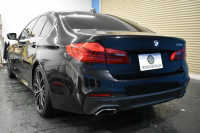 BMW 5シリーズ 530i Mｽﾎﾟｰﾂ ﾊｲﾗｲﾝP 新ﾃﾞｻﾞｲﾝ液晶ﾒｰﾀｰ  高出力ﾓﾃﾞﾙ  全席ﾋｰﾀｰ付黒白革 LEDﾍｯﾄﾞﾗｲﾄ 追従ACC 車線変更警告 ﾀｯﾁﾊﾟﾈﾙ対応iﾄﾞﾗｲﾌﾞHDDﾅﾋﾞﾌﾙｾｸﾞ 3Dﾋﾞｭｰ ｽﾃｱﾘﾝｸﾞｻﾎﾟｰﾄ Pｱｼｽﾄﾌﾟﾗｽ 電動ﾄﾗﾝｸ ｽﾏｰﾄｷｰ 2年保証