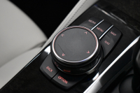 BMW 5シリーズ 530i Mｽﾎﾟｰﾂ ﾊｲﾗｲﾝP 新ﾃﾞｻﾞｲﾝ液晶ﾒｰﾀｰ  高出力ﾓﾃﾞﾙ  全席ﾋｰﾀｰ付黒白革 LEDﾍｯﾄﾞﾗｲﾄ 追従ACC 車線変更警告 ﾀｯﾁﾊﾟﾈﾙ対応iﾄﾞﾗｲﾌﾞHDDﾅﾋﾞﾌﾙｾｸﾞ 3Dﾋﾞｭｰ ｽﾃｱﾘﾝｸﾞｻﾎﾟｰﾄ Pｱｼｽﾄﾌﾟﾗｽ 電動ﾄﾗﾝｸ ｽﾏｰﾄｷｰ 2年保証