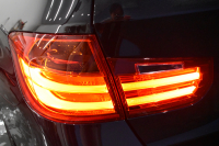 BMW 3シリーズ 320dﾂｰﾘﾝｸﾞ Mｽﾎﾟｰﾂ 追従ACC 車線逸脱&歩行者警告 衝突軽減ﾌﾞﾚｰｷ ｱﾙｶﾝﾀｰﾗ電動ｽﾎﾟｰﾂｼｰﾄ 18AW ﾀｯﾁﾊﾟｯﾄﾞ式iﾄﾞﾗｲﾌﾞHDDﾅﾋﾞ Bｶﾒﾗ ﾘｱPDC 電動Rｹﾞｰﾄ 2年保証