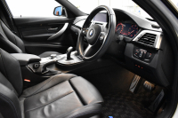 BMW 3シリーズ 320d Mｽﾎﾟｰﾂｴﾃﾞｨｼｮﾝｼｬﾄﾞｰ LCI後期限定8Cｴﾝｼﾞﾝ ﾋｰﾀｰ付黒革 専用ﾀﾞｰｸLEDﾍｯﾄﾞﾗｲﾄ&ﾃｰﾙ 液晶ﾒｰﾀｰ 追従ACC ﾀｯﾁﾊﾟﾈﾙHDDﾅﾋﾞ 車線変更&逸脱&歩行者警告 衝突軽減ﾌﾞﾚｰｷ  19AW  前後PDC Bｶﾒﾗ  2年保証