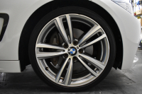 BMW 4シリーズ 435i ｶﾌﾞﾘｵﾚMｽﾎﾟｰﾂ ｱﾄﾞﾊﾞﾝｽﾄﾞｱｸﾃｨﾌﾞｾｰﾌﾃｨｰP 追従ACC HUD 直6ﾀｰﾎﾞ 電動ﾒﾀﾙﾙｰﾌ ﾋｰﾀｰ付黒革 LEDﾍｯﾄﾞﾗｲﾄ 車線逸脱&歩行者警告 衝突軽減B ﾌﾙｾｸﾞﾅﾋﾞBｶﾒﾗ前後PDC 19AW ｽﾏｰﾄｷｰ 2年保証