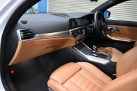 BMW 3シリーズ M340i Xﾄﾞﾗｲﾌﾞ G20型 直6ﾀｰﾎﾞ ﾋｰﾀｰ付ｺﾆｬｯｸ革 19AW 追従ACC HUD ﾚｰｻﾞｰLEDﾗｲﾄ 可変Mｻｽ Mﾌﾞﾚｰｷ 4WD ｼﾞｪｽﾁｬｰｺﾝﾄﾛｰﾙ ﾊｰﾏﾝｶｰﾄﾞﾝｽﾋﾟｰｶｰ 側面衝突&車線変更&逸脱&歩行者警告 後退ｱｼｽﾄ Pｱｼｽﾄ ﾌﾙｾｸﾞﾀｯﾁﾊﾟﾈﾙﾅﾋﾞ ｱｯﾌﾟﾙｶｰﾌﾟﾚｲ 2年保証