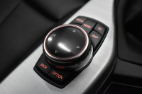 BMW 2シリーズ M235i 6速MT 直6ﾀｰﾎﾞ 326馬力 可変Mｻｽ 18AW ﾋｰﾀｰ付黒革 ﾀｯﾁﾊﾟｯﾄﾞ式iﾄﾞﾗｲﾌﾞHDDﾅﾋﾞBｶﾒﾗ ﾘｱPDC harman/kardon 大型ﾌﾞﾚｰｷｼｽﾃﾑ 車線逸脱&歩行者警告 衝突軽減ﾌﾞﾚｰｷ ｸﾙｺﾝ ｽﾏｰﾄｷｰ LEDﾘﾝｸﾞ付ｷｾﾉﾝ 2年保証