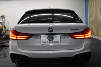 BMW 5シリーズ 530iﾂｰﾘﾝｸﾞ Mｽﾎﾟｰﾂ ｾﾚｸﾄP ﾊｲﾗｲﾝP ﾊﾟﾉﾗﾏｻﾝﾙｰﾌ  新ﾃﾞｻﾞｲﾝ液晶ﾒｰﾀｰ LEDﾍｯﾄﾞﾗｲﾄ 全席ｼｰﾄﾋｰﾀｰ 付黒革 追従ACC HUD ﾀｯﾁﾊﾟﾈﾙHDDﾅﾋﾞ 4ｿﾞｰﾝｴｱｺﾝ 3Dﾋﾞｭｰ Pｱｼｽﾄ ﾊｰﾏﾝｶｰﾄﾞﾝ 車線変更&逸脱&歩行者警告  19AW 2年保証