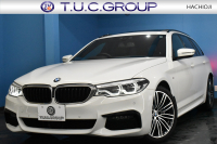 BMW 5シリーズ 530iﾂｰﾘﾝｸﾞ Mｽﾎﾟｰﾂ ｾﾚｸﾄP ﾊｲﾗｲﾝP ﾊﾟﾉﾗﾏｻﾝﾙｰﾌ  新ﾃﾞｻﾞｲﾝ液晶ﾒｰﾀｰ LEDﾍｯﾄﾞﾗｲﾄ 全席ｼｰﾄﾋｰﾀｰ 付黒革 追従ACC HUD ﾀｯﾁﾊﾟﾈﾙHDDﾅﾋﾞ 4ｿﾞｰﾝｴｱｺﾝ 3Dﾋﾞｭｰ Pｱｼｽﾄ ﾊｰﾏﾝｶｰﾄﾞﾝ 車線変更&逸脱&歩行者警告  19AW 2年保証