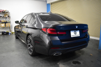 BMW 5シリーズ 523d Xﾄﾞﾗｲﾌﾞ Mｽﾎﾟｰﾂ R7年3月迄新車保証 LCI後期 4WD 新ﾃﾞｻﾞｲﾝｱﾀﾞﾌﾟﾃｨﾌﾞLEDﾍｯﾄﾞﾗｲﾄ ﾋｰﾀｰ付黒革 ｱﾀﾞﾌﾟﾃｨﾌﾞｻｽﾍﾟﾝｼｮﾝ BMWﾗｲﾌﾞｺｸﾋﾟｯﾄ 追従ACC HUD LCW ﾌﾙｾｸﾞ 3Dﾋﾞｭｰ ｽﾃｱﾘﾝｸﾞｻﾎﾟｰﾄ Pｱｼｽﾄﾌﾟﾗｽ 電動ﾄﾗﾝｸ ｽﾏｰﾄｷｰ 2年保証