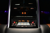 BMW 8シリーズ 840d Xﾄﾞﾗｲﾌﾞ ｸﾞﾗﾝｸｰﾍﾟ Mｽﾎﾟｰﾂ 4WD ﾊﾟﾉﾗﾏｶﾞﾗｽｻﾝﾙｰﾌ ﾚｰｻﾞｰLED ACC HUD  全席ﾋｰﾀｰ付黒/茶革 前席ﾍﾞﾝﾁﾚｰｼｮﾝ ﾊｰﾏﾝｶｰﾄﾞﾝ ｲﾝﾃﾘｾｰﾌ ﾗｲﾌﾞｺｯｸﾋﾟｯﾄ ｼﾞｪｽﾁｬｰｺﾝﾄﾛｰﾙ対応ﾀｯﾁﾊﾟﾈﾙﾅﾋﾞ3Dﾋﾞｭｰ 2年保証