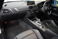 BMW Mシリーズ M2 ｺﾝﾍﾟﾃｨｼｮﾝ MDCT 7速DCT LCI後期 ｺﾝﾍﾟﾃｨｼｮﾝ専用410馬力ｴﾝｼﾞﾝ ﾍｷｻｺﾞﾅﾙLEDﾍｯﾄﾞﾗｲﾄ&ﾃｰﾙ ﾋｰﾀｰ付黒革 harman/kardon ﾀｯﾁﾊﾟﾈﾙHDDﾅﾋﾞBｶﾒﾗ 19AW 車線逸脱&歩行者警告 衝突軽減ﾌﾞﾚｰｷ ｶｰﾎﾞﾝｲﾝﾃﾘｱ Mｼｰﾄﾍﾞﾙﾄ  2年保証