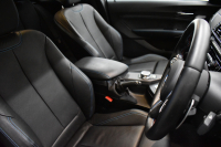 BMW Mシリーズ M2 MDCT 7速DCT LCI後期 ﾋｰﾀｰ付黒革 ｱﾀﾞﾌﾟﾃｨﾌﾞﾍｷｻｺﾞﾅﾙLEDﾍｯﾄﾞﾗｲﾄ&ﾃｰﾙ ﾀｯﾁﾊﾟﾈﾙHDDﾅﾋﾞ Mperformance19AW 車線逸脱&歩行者警告 衝突軽減ﾌﾞﾚｰｷ ｶｰﾎﾞﾝｲﾝﾃﾘｱ Bｶﾒﾗ iｽﾄｯﾌﾟ ｽﾏｰﾄｷｰ 2年保証