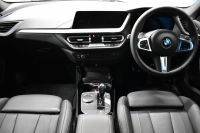 BMW 2シリーズ M235iｸﾞﾗﾝｸｰﾍﾟ Xﾄﾞﾗｲﾌﾞ ﾊﾟﾉﾗﾏｶﾞﾗｽｻﾝﾙｰﾌ  ﾋｰﾀｰ付ﾌﾞﾗｯｸﾚｻﾞｰ HUD 追従ACC  LEDﾍｯﾄﾞﾗｲﾄ Mｽﾎﾟｰﾂﾌﾞﾚｰｷ 車線変更&逸脱&歩行者警告 ﾗｲﾌﾞｺｯｸﾋﾟｯﾄ ｱｯﾌﾟﾙｶｰﾌﾟﾚｲ ﾀｯﾁﾊﾟﾈﾙﾅﾋﾞ Bｶﾒﾗ ｽﾏｰﾄｷｰ 2年保証