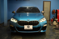 BMW 2シリーズ M235iｸﾞﾗﾝｸｰﾍﾟ Xﾄﾞﾗｲﾌﾞ ﾊﾟﾉﾗﾏｶﾞﾗｽｻﾝﾙｰﾌ  ﾋｰﾀｰ付ﾌﾞﾗｯｸﾚｻﾞｰ HUD 追従ACC  LEDﾍｯﾄﾞﾗｲﾄ Mｽﾎﾟｰﾂﾌﾞﾚｰｷ 車線変更&逸脱&歩行者警告 ﾗｲﾌﾞｺｯｸﾋﾟｯﾄ ｱｯﾌﾟﾙｶｰﾌﾟﾚｲ ﾀｯﾁﾊﾟﾈﾙﾅﾋﾞ Bｶﾒﾗ ｽﾏｰﾄｷｰ 2年保証