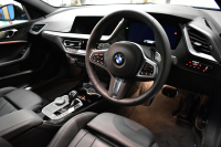 BMW 2シリーズ M235iｸﾞﾗﾝｸｰﾍﾟ Xﾄﾞﾗｲﾌﾞ ﾊﾟﾉﾗﾏｶﾞﾗｽｻﾝﾙｰﾌ  ﾋｰﾀｰ付ﾌﾞﾗｯｸﾚｻﾞｰ HUD 追従ACC  LEDﾍｯﾄﾞﾗｲﾄ Mｽﾎﾟｰﾂﾌﾞﾚｰｷ 車線変更&逸脱&歩行者警告 ﾗｲﾌﾞｺｯｸﾋﾟｯﾄ ｱｯﾌﾟﾙｶｰﾌﾟﾚｲ ﾀｯﾁﾊﾟﾈﾙﾅﾋﾞ Bｶﾒﾗ ｽﾏｰﾄｷｰ 2年保証