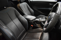 BMW Mシリーズ M2 6速MT LCI後期 ｾﾚｸﾄP SR harman/kardon ﾋｰﾀｰ付黒革 ﾍｷｻｺﾞﾅﾙLEDﾍｯﾄﾞﾗｲﾄ&ﾃｰﾙ ﾀｯﾁﾊﾟﾈﾙHDDﾅﾋﾞBｶﾒﾗ 19AW 車線逸脱&歩行者警告 衝突軽減ﾌﾞﾚｰｷ ｶｰﾎﾞﾝｲﾝﾃﾘｱ 2年保証