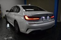 BMW 3シリーズ 320i Mｽﾎﾟｰﾂ ﾊｲﾗｲﾝ&ｺﾝﾌｫｰﾄP R6年7月迄新車保証 ﾋｰﾀｰ付茶革 ﾀｯﾁﾊﾟﾈﾙﾅﾋﾞ ｱｯﾌﾟﾙｶｰﾌﾟﾚｲ  追従ACC LEDﾍｯﾄﾞﾗｲﾄ 電動ﾄﾗﾝｸ 側面衝突&車線変更&逸脱&歩行者警告 液晶ﾒｰﾀｰ 後退ｱｼｽﾄ Pｱｼｽﾄ ｱｸﾃｨﾌﾞPDC緊急ﾌﾞﾚｰｷ  18AW 2年保証