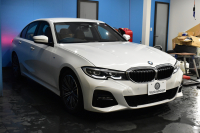 BMW 3シリーズ 320i Mｽﾎﾟｰﾂ ﾊｲﾗｲﾝ&ｺﾝﾌｫｰﾄP R6年7月迄新車保証 ﾋｰﾀｰ付茶革 ﾀｯﾁﾊﾟﾈﾙﾅﾋﾞ ｱｯﾌﾟﾙｶｰﾌﾟﾚｲ  追従ACC LEDﾍｯﾄﾞﾗｲﾄ 電動ﾄﾗﾝｸ 側面衝突&車線変更&逸脱&歩行者警告 液晶ﾒｰﾀｰ 後退ｱｼｽﾄ Pｱｼｽﾄ ｱｸﾃｨﾌﾞPDC緊急ﾌﾞﾚｰｷ  18AW 2年保証