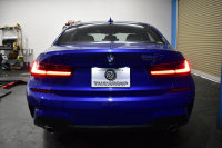 BMW 3シリーズ 320i Mｽﾎﾟｰﾂ G20型 ｺﾝﾌｫｰﾄP ﾊﾟｰｷﾝｸﾞｱｼｽﾄﾌﾟﾗｽ 追従ACC LEDﾍｯﾄﾞﾗｲﾄ  3Dﾋﾞｭｰ全周囲ｶﾒﾗ ﾀｯﾁﾊﾟﾈﾙﾅﾋﾞ ｱｯﾌﾟﾙｶｰﾌﾟﾚｲ  電動ﾄﾗﾝｸ 側面衝突&車線変更&逸脱&歩行者警告 液晶ﾒｰﾀｰ 後退ｱｼｽﾄ Pｱｼｽﾄ ｱｸﾃｨﾌﾞPDC緊急ﾌﾞﾚｰｷ 18AW  2年保証