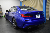 BMW 3シリーズ 320i Mｽﾎﾟｰﾂ G20型 ｺﾝﾌｫｰﾄP ﾊﾟｰｷﾝｸﾞｱｼｽﾄﾌﾟﾗｽ 追従ACC LEDﾍｯﾄﾞﾗｲﾄ  3Dﾋﾞｭｰ全周囲ｶﾒﾗ ﾀｯﾁﾊﾟﾈﾙﾅﾋﾞ ｱｯﾌﾟﾙｶｰﾌﾟﾚｲ  電動ﾄﾗﾝｸ 側面衝突&車線変更&逸脱&歩行者警告 液晶ﾒｰﾀｰ 後退ｱｼｽﾄ Pｱｼｽﾄ ｱｸﾃｨﾌﾞPDC緊急ﾌﾞﾚｰｷ 18AW  2年保証