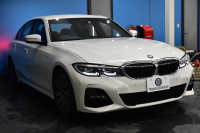 BMW 3シリーズ 320d Xﾄﾞﾗｲﾌﾞ Mｽﾎﾟｰﾂ G20型 4WD ｺﾝﾌｫｰﾄP ｼｰﾄﾋｰﾀｰ  ﾀｯﾁﾊﾟﾈﾙﾅﾋﾞBｶﾒﾗ ｱｯﾌﾟﾙｶｰﾌﾟﾚｲ  追従ACC LEDﾍｯﾄﾞﾗｲﾄ 電動ﾄﾗﾝｸ 側面衝突&車線変更&逸脱&歩行者警告 液晶ﾒｰﾀｰ 後退ｱｼｽﾄ Pｱｼｽﾄ ｱｸﾃｨﾌﾞPDC緊急ﾌﾞﾚｰｷ 18AW  2年保証