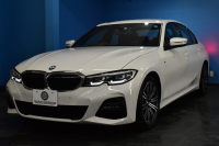 BMW 3シリーズ 320d Xﾄﾞﾗｲﾌﾞ Mｽﾎﾟｰﾂ G20型 4WD ｺﾝﾌｫｰﾄP ｼｰﾄﾋｰﾀｰ  ﾀｯﾁﾊﾟﾈﾙﾅﾋﾞBｶﾒﾗ ｱｯﾌﾟﾙｶｰﾌﾟﾚｲ  追従ACC LEDﾍｯﾄﾞﾗｲﾄ 電動ﾄﾗﾝｸ 側面衝突&車線変更&逸脱&歩行者警告 液晶ﾒｰﾀｰ 後退ｱｼｽﾄ Pｱｼｽﾄ ｱｸﾃｨﾌﾞPDC緊急ﾌﾞﾚｰｷ 18AW  2年保証