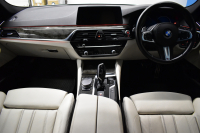 BMW 5シリーズ 530i Mｽﾎﾟｰﾂ ﾊｲﾗｲﾝP 液晶ﾒｰﾀｰ  高出力ﾓﾃﾞﾙ  全席ﾋｰﾀｰ付ｱｲﾎﾞﾘｰﾚｻﾞｰ LEDﾍｯﾄﾞﾗｲﾄ 追従ACC 車線変更警告 ﾀｯﾁﾊﾟﾈﾙ対応iﾄﾞﾗｲﾌﾞHDDﾅﾋﾞﾌﾙｾｸﾞ 3Dﾋﾞｭｰ ｽﾃｱﾘﾝｸﾞｻﾎﾟｰﾄ Pｱｼｽﾄﾌﾟﾗｽ 電動ﾄﾗﾝｸ ｽﾏｰﾄｷｰ 2年保証