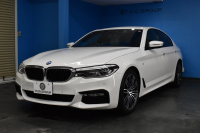 BMW 5シリーズ 530i Mｽﾎﾟｰﾂ ﾊｲﾗｲﾝP 液晶ﾒｰﾀｰ  高出力ﾓﾃﾞﾙ  全席ﾋｰﾀｰ付ｱｲﾎﾞﾘｰﾚｻﾞｰ LEDﾍｯﾄﾞﾗｲﾄ 追従ACC 車線変更警告 ﾀｯﾁﾊﾟﾈﾙ対応iﾄﾞﾗｲﾌﾞHDDﾅﾋﾞﾌﾙｾｸﾞ 3Dﾋﾞｭｰ ｽﾃｱﾘﾝｸﾞｻﾎﾟｰﾄ Pｱｼｽﾄﾌﾟﾗｽ 電動ﾄﾗﾝｸ ｽﾏｰﾄｷｰ 2年保証