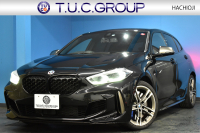 BMW 1シリーズ M135i xDrive ﾌﾙﾀｲﾑ4WD ﾃﾞﾋﾞｭｰP ｺﾝﾌｫｰﾄP ﾅﾋﾞｹﾞｰｼｮﾝP 可変ｻｽﾍﾟﾝｼｮﾝ Mｽﾎﾟｰﾂﾌﾞﾚｰｷ ACC Pｱｼｽﾄ BMWﾗｲﾌﾞｺｯｸﾋﾟｯﾄ ﾋｰﾀｰ付ｱﾙｶﾝﾀｰﾗｺﾝﾋﾞｽﾎﾟｰﾂｼｰﾄ ﾀｯﾁﾊﾟﾈﾙﾅﾋﾞ ｱｯﾌﾟﾙｶｰﾌﾟﾚｲ ﾍｷｻｺﾞﾅﾙLEDﾍｯﾄﾞﾗｲﾄ  2年保証